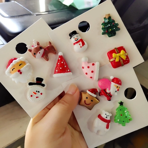 Ensemble Broche Noël Dessin Animé Alliage Résine Père Noël Sapin Bonhomme de Neige Badges Fête Femme Bijoux Accessoires