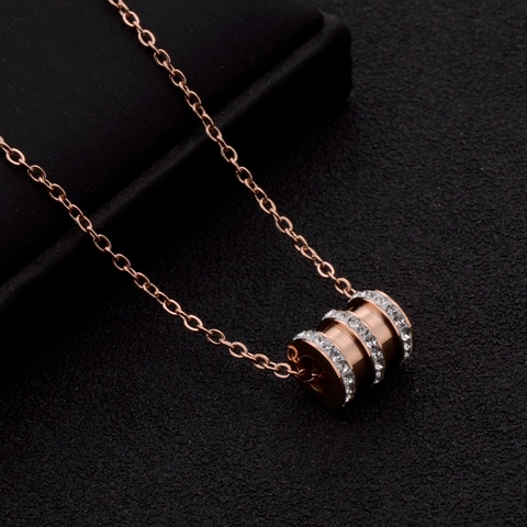 Zylinder Anhänger Halskette Roségold Titanstahl Drei Ring Glitzerndem Strass Eingelegt Mode Schmuck Für Damen