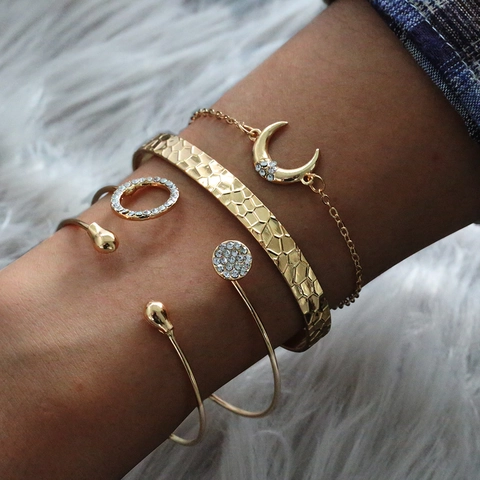 Fashion Golden Alloy Rhinestone Bangle Bracelet Moon Pendant Honeycomb Texture Open Adjustable Cuff Jewelry For Women