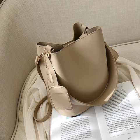 Sac Seau Femmes Cuir PU Grande Capacité Large Bandoulière Style Coréen Minimaliste Sac À Main Commuer
