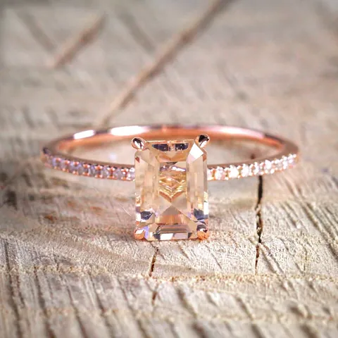 Élégant Ensemble de Bagues en Or Rose avec Strass Taille Émeraude pour Femme Micro-Pavé Mariage Fiançailles Bijoux Cadeau