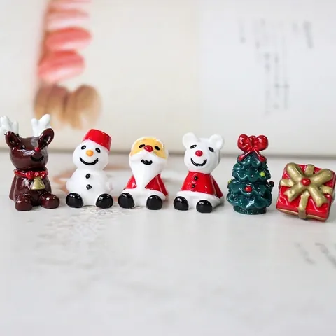 Weihnachts Miniaturfiguren Harz Anhänger Bemalte Weihnachtsmann Rentier Schneemann Baum Deko Für DIY Schmuck Basteln