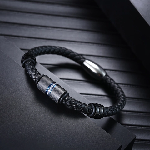 Bracciale In Pelle Intrecciata Da Uomo Con Chiusura Magnetica In Acciaio Inossidabile Texture In Fibρα Di Carbonio Zircone Blu
