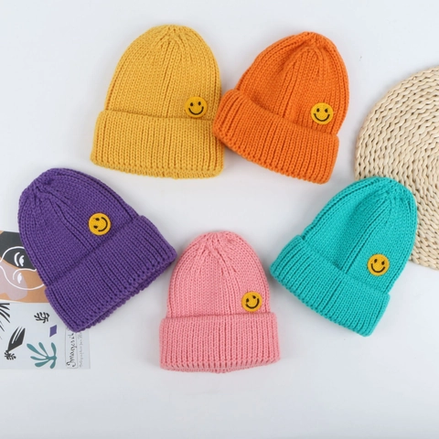 Strickmütze Acryl Smiley Stickerei Patch Dick Warm Winter Gerippt Umschlagmütze Für Damen Herren