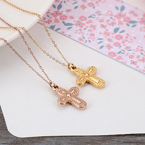 Minimalistische Kruis Hanger Ketting 316L Roestvrij Staal Reliëf Textuur Sleutelbeen Ketting Voor Dames Heren Vintage Stijl