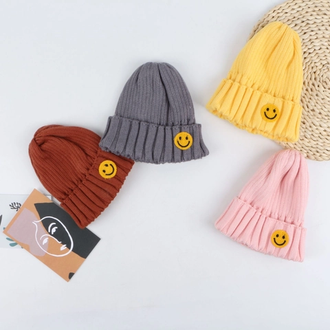 Kids Knitted Beanie Acrylic Warm Winter Hat With Smile Patch Ribbed Cuffed Cap For Boys And Girls