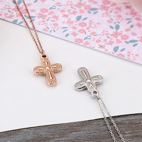 Minimalistische Kruis Hanger Ketting 316L Roestvrij Staal Reliëf Textuur Sleutelbeen Ketting Voor Dames Heren Vintage Stijl