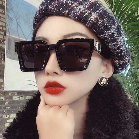 Oversized Square Sunglasses Retro PC Frame UV400 Protection Luxury Gold Metal Hollow Decoration For Women Men
