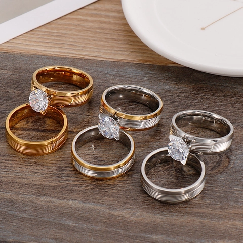 Stainless Steel Ring Gold Plated Dual Tone Striped Texture Round Cubic Zirconia Prong Setting Jewelry For Women Men