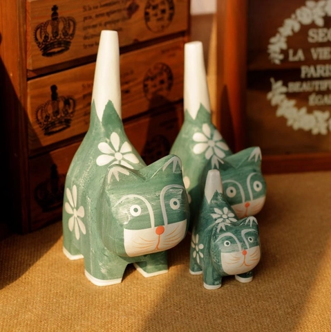 Wooden Cat Figurines Hand Painted Green Floral Nordic Animal Sculptures For Home Decor Desktop Ornaments