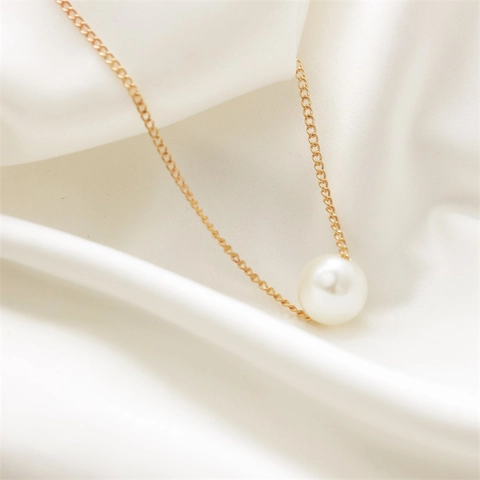 Collar Con Colgante De Perla Artificial Blanca Única Cadena De Aleación Color Dorado Minimalista Elegante Gargantilla De Clavícula