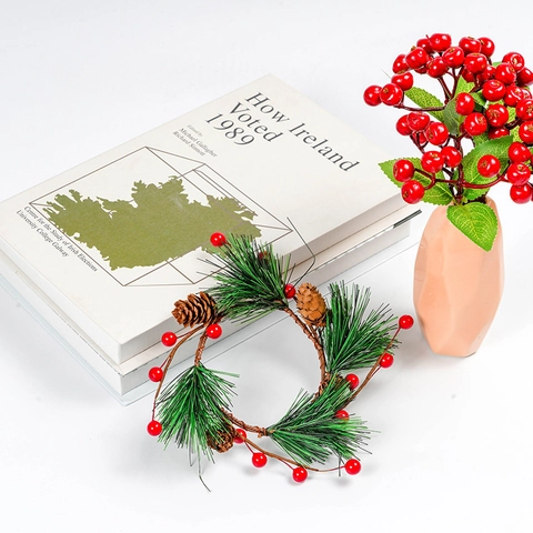 Ghirlanda Di Natale Artificiale Anello Di Candela Con Pigne Naturali Aghi Di Pino PE E Bacche Rosse Decorazione