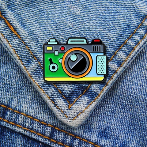 Emaille Brosche Pins Kreative Legierung Kamera Berg Wald Camping Abzeichen Mode Schmuck Zubehör
