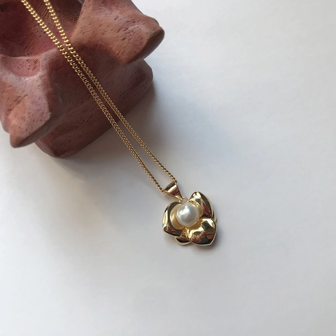 Collar Con Colgante De Pétalos De Flores Plata De Ley S925 Bañado En Oro Con Perla Artificial Redonda Para Mujer Estilo Retro Francés Elegante