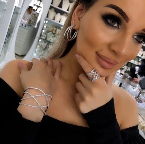 Lussuosi Orecchini a C Multistrato in Rame Con Intarsio di Zirconia e Perno in Argento per Donna Gioielli di Moda Cerchi Statement