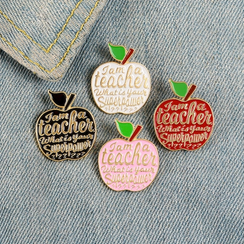 Spilla in Lega Smaltata a Forma di Mela per Insegnanti Uomo Donna Teacher Superpower Gioielli Cartone Animato Frutta Regalo