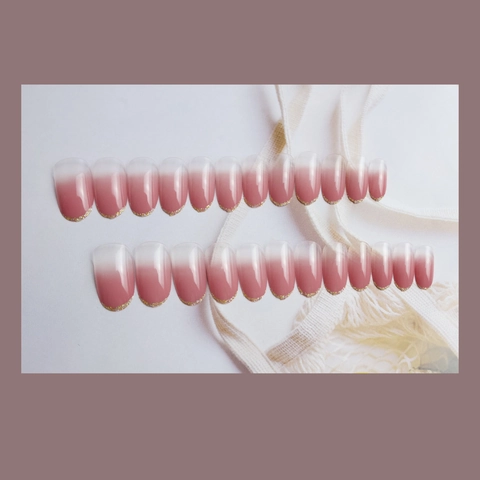 French Almond Press On Nails Nude Pink Gradient Gold Glitter Edges Glossy Artificial Fake Nail Tips With Glue