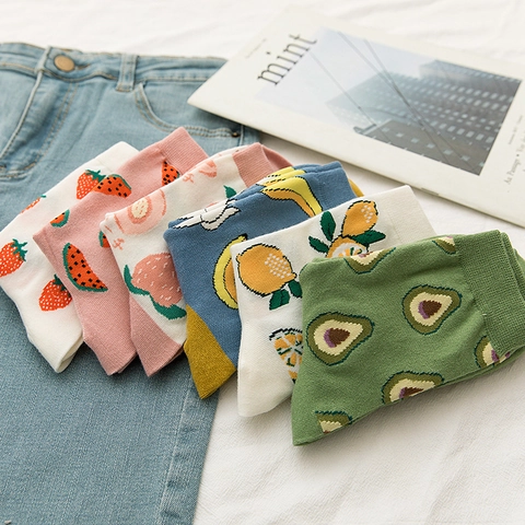 Women Crew Socks Cotton Blend Cartoon Fruit Pattern Cute Avocado Strawberry Peach Casual Fashion