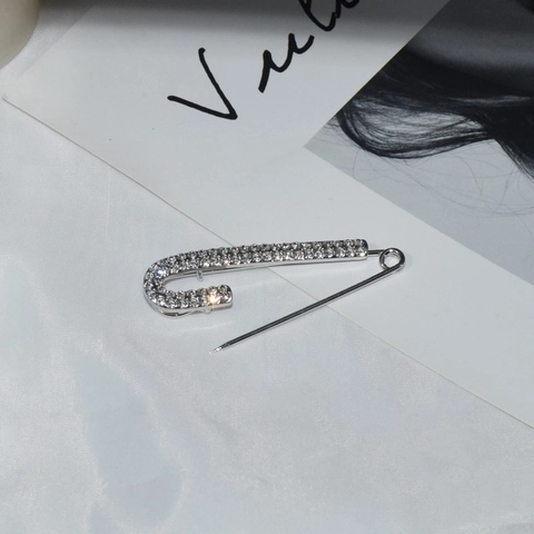 Sicherheitsnadel Brosche Legierung Voller Strass Glänzend Silberton Mode Pin Für Damen Anzug Mantel Zubehör