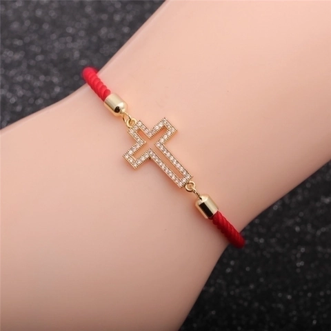 Bracciale Con Ciondolo A Croce Religiosa Rame Micro Zirconi Regolabile Corda Rossa Catena Box Gioielli Di Moda Per Donne