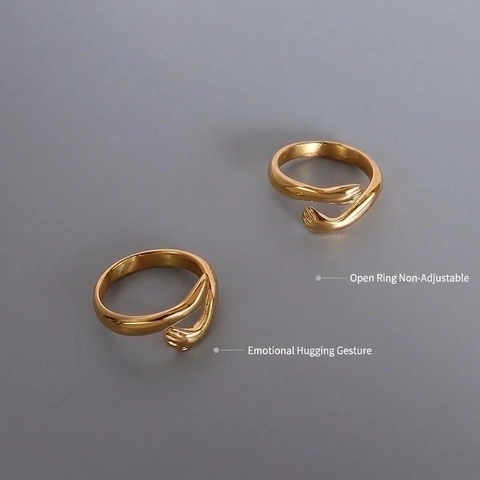 Anillo Aperto Mani Che Si Abbracciano Per Donna Acciaio Al Titanio Placcato Oro 18K Lucidato Regolabile Gioiello Regalo