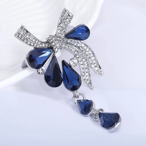 Vintage Bow Brooch Alloy Blue Crystal Water Drop Pendant Palace Style Elegant Breastpin For Women