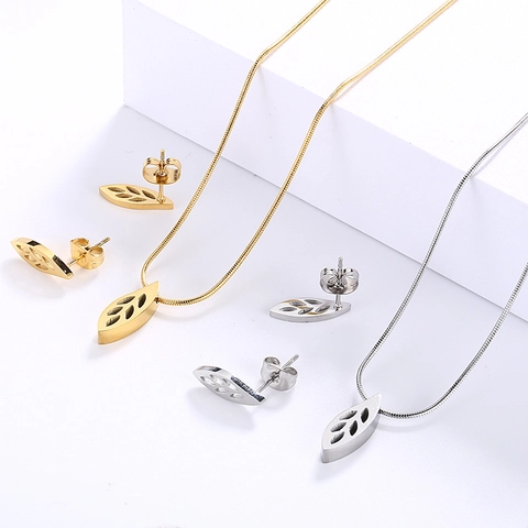 Stainless Steel Hollow Leaf Pendant Necklace And Stud Earrings Jewelry For Women Snake Bone Chain Simple Elegant Accessory