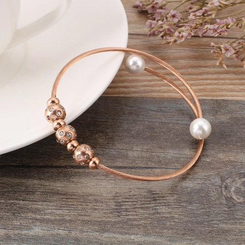 Brazalete Mujer Acero Inoxidable Perla Artificial De Concha Circonita Brazalete Abierto Cable Espiral Joyería Elegante