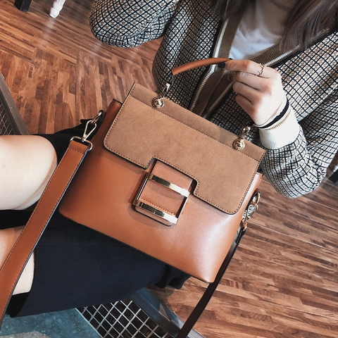Damen Handtasche PU Leder Wildleder Patchwork Umhängetasche Goldene Quadratische Schnalle Tragegriff Breiter Riemen Mode