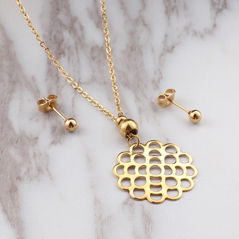 Collana In Acciaio Inossidabile Placcato Oro 18K E Orecchini A Sfera Pendente Fiore Traforato Elegante Per Donne