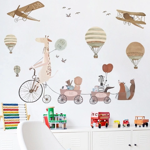 Adesivi Murali Animali Cartoni Animati PVC Giraffa Orso Treno Mongolfiera Aereo Decalcomanie Per Cameretta Bambini Rimovibili
