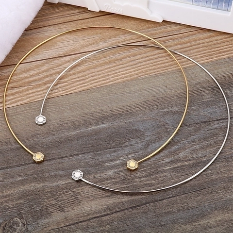 Collana Girocollo Aperta In Acciaio Inossidabile 316L Estremità Esagonali Geometriche Zirconia Donna