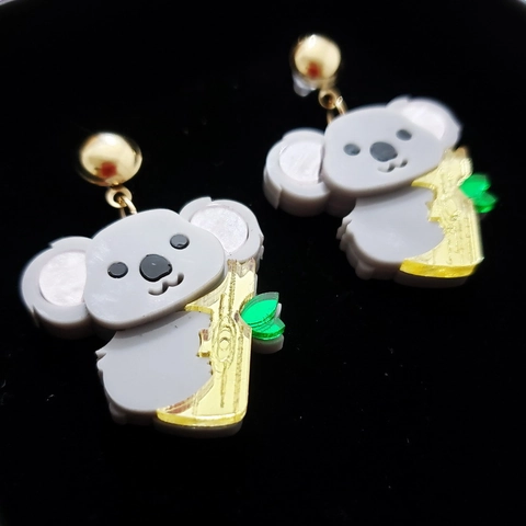 Boucles D'oreilles Pendantes Animal Koala Paresseux Serrant Bambou Acrylique Bijoux Pour Femmes Filles Cadeau D'anniversaire