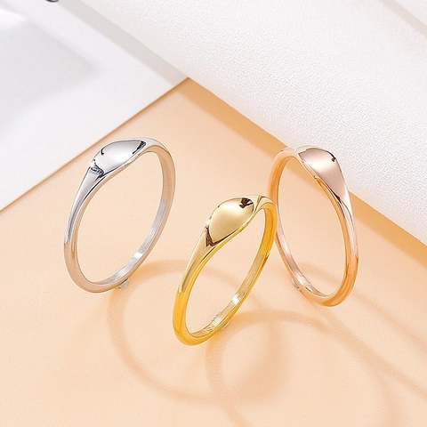 Anello Minimalista In Acciaio Inossidabile Superficie Liscia Lucida Forma A Onda Gioielli Di Moda Per Donne Uomini