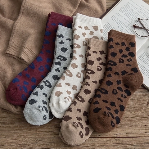 Women Leopard Print Cotton Socks Thick Warm Knitted Mid Calf Crew Hosiery Retro Casual Autumn Winter Style Breathable Soft