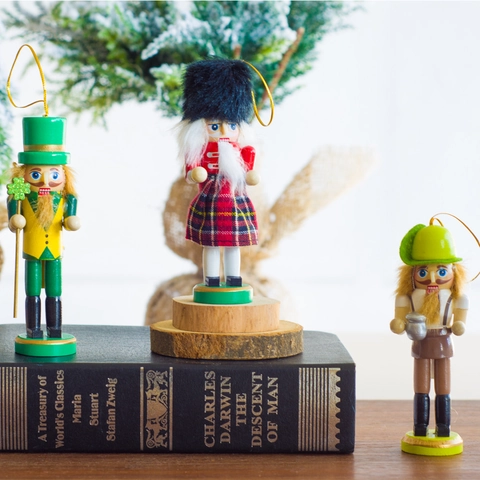 Figurine Di Soldato Schiaccianoci In Legno Tessuto Dipinte A Mano Decorazione Di Natale Ornamento Da Scrivania Stile Vintage Tradizionale