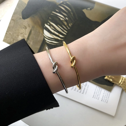 Bracciale A Cerchio Con Nodo Placcato Oro Acciaio Inossidabile Minimalista Elegante Regolabile Aperto Donna Gioielli