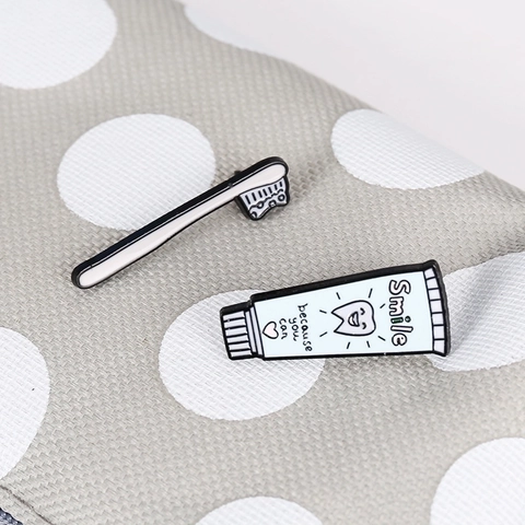 Kreative Cartoon Zahnbürste Und Zahnpasta Emaille Pin Legierung Brosche Smile Because You Can Abzeichen Für Rucksack Kleidung Zubehör