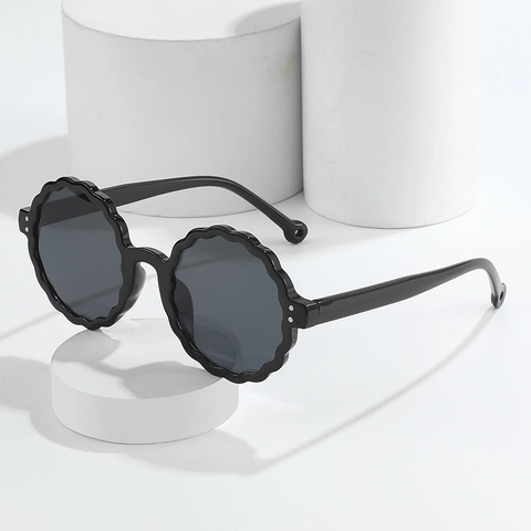 Lunettes de Soleil Rondes à Bord Ondulé Mode Protection UV400 Monture PC Forme de Fleur pour Enfants Accessoires Extérieurs