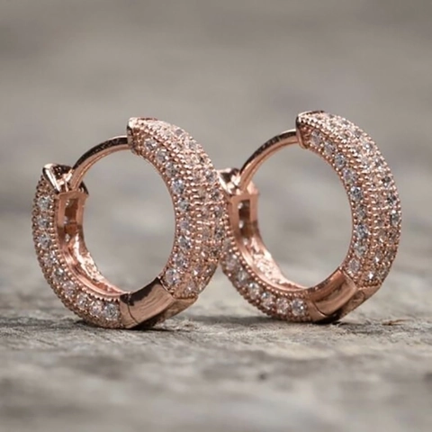 Orecchini A Cerchio Con Zirconi Micro Pavé Rame Geometrico Lusso Di Tendenza Huggie Clip Per Orecchie Gioielli Urbani