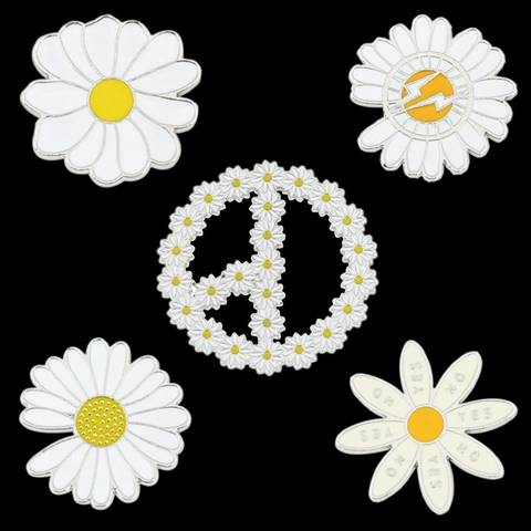 Daisy Cherry Blossom Brooch Enamel Pin Zinc Alloy Floral Peace Sign Yes No Decision Badge Trendy Jewelry Accessories