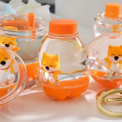 Lindo Llavero de Líquido de Arena Movediza de Acrílico de Perro Shiba Inu para Bolso Colgante de Dibujos Animados Llavero de Oro Regalo Mujer
