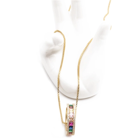 Collier Pendentif Cercle Zircon Coloré Cuivre Plaqué Or Chaîne Boîte Bijoux De Mode Luxe Pour Femmes