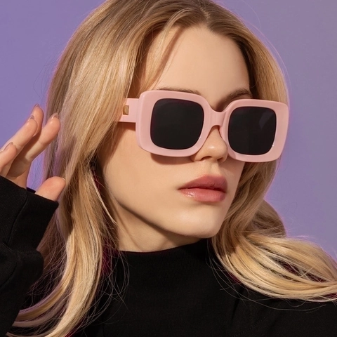 Square Large Frame Sunglasses Retro Vintage Style UV400 Protection PC Frame With Metal Rivet Fashion Eyewear Men Women
