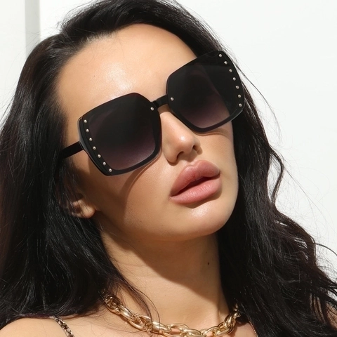 Lunettes De Soleil Carrées Surdimensionnées Pour Femmes Hommes Monture En Plastique Verres Dégradés Décor De Rivets