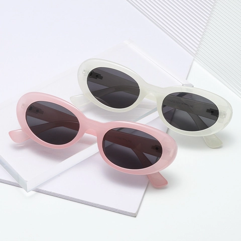 Retro Oval Rahmen Sonnenbrille Damen PC Material UV400 Schutz Mode Y2K Stil Metall Dekor