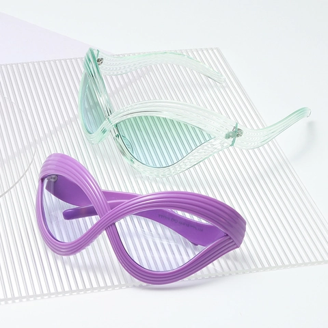 Trendy Cat Eye Zonnebril Dames UV400 PC Frame Met Golfpatroon Oversized Future Y2K Hip Hop Mode Brillen