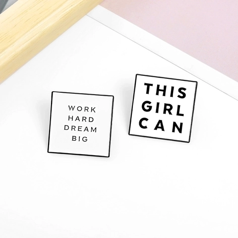 Minimalistische Legering Emaille Vierkante Brosche Pin Work Hard Dream Big This Girl Can Motivationele Badge Unisex Sieraden Cadeau