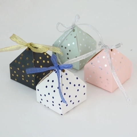 European Pyramid Gift Box Paper Candy Packaging Bronze Dot Pattern Ribbon Decor For Wedding Party