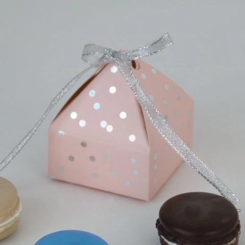 European Pyramid Gift Box Paper Candy Packaging Bronze Dot Pattern Ribbon Decor For Wedding Party
